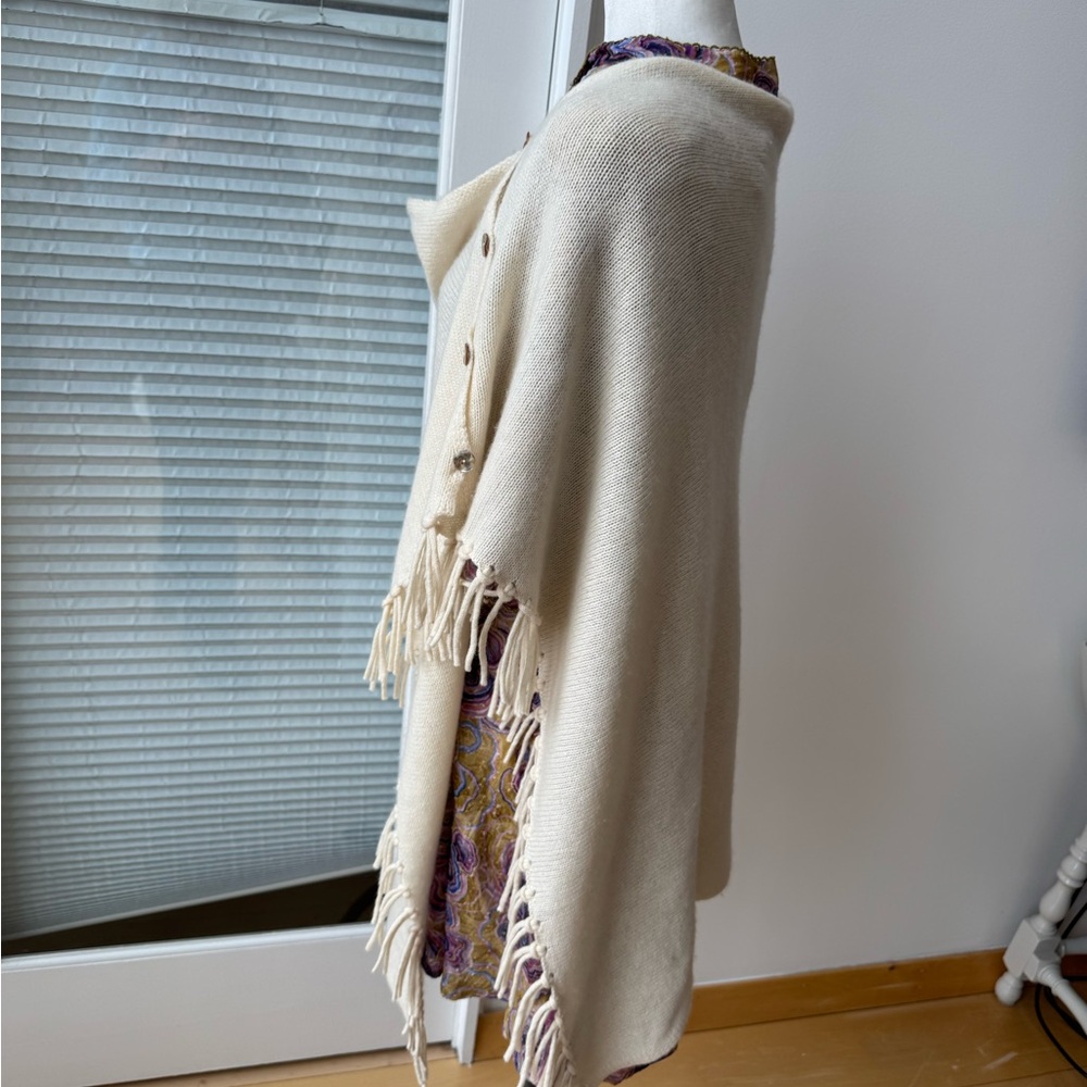 J. McLaughlin cashmere poncho - Picture 5 of 7